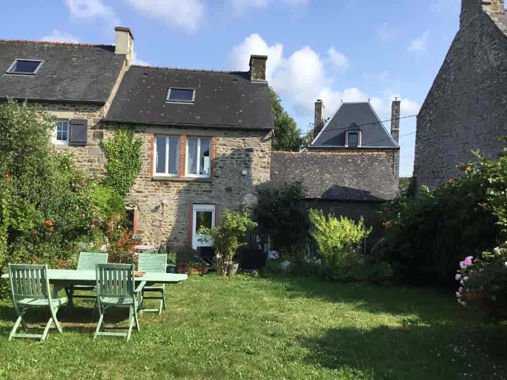 House in La Vicomte-sur-Rance, Bretagne 10021733