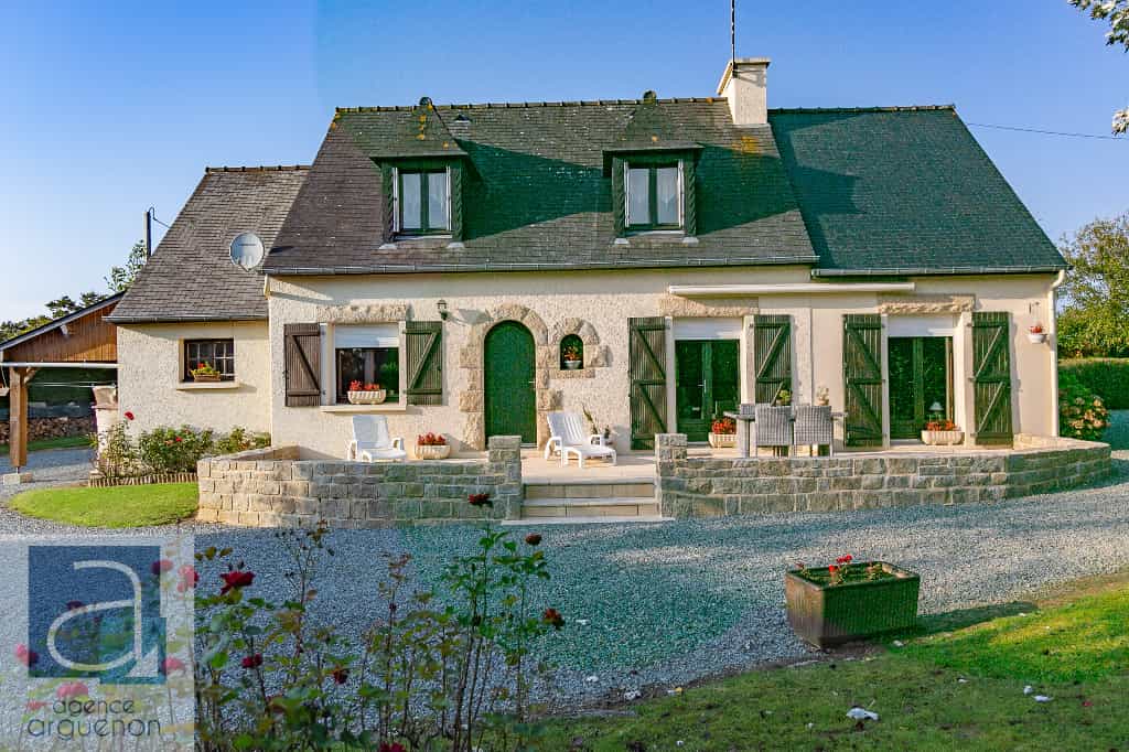 жилой дом в Corseul, Bretagne 10021822