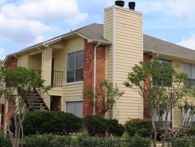 Condominium in Rayford, Texas 10022026