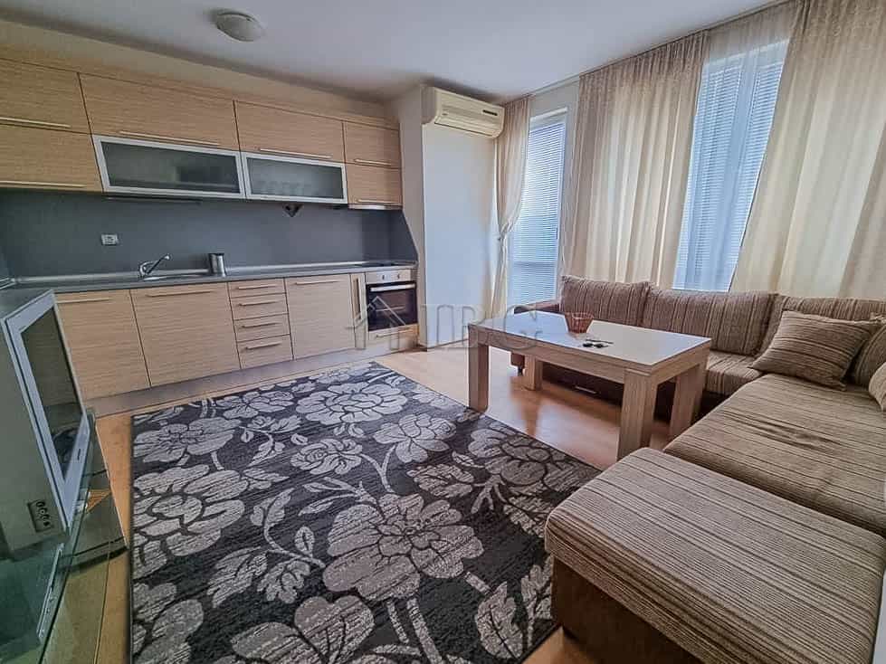 Квартира в Несебр, Бургас 10022236