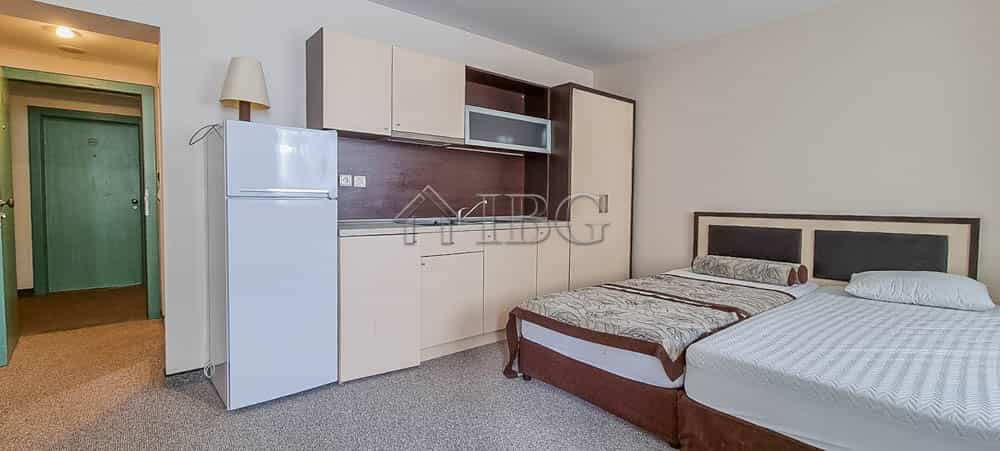 Condominio en Golden Sands, Varna 10022345