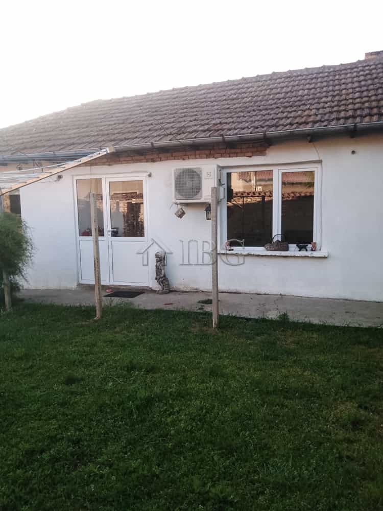 Huis in Slomer, Veliko Tarnovo 10022515