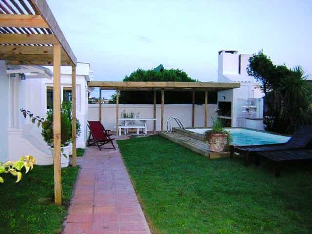 Condominium in Punta del Este,  10022743