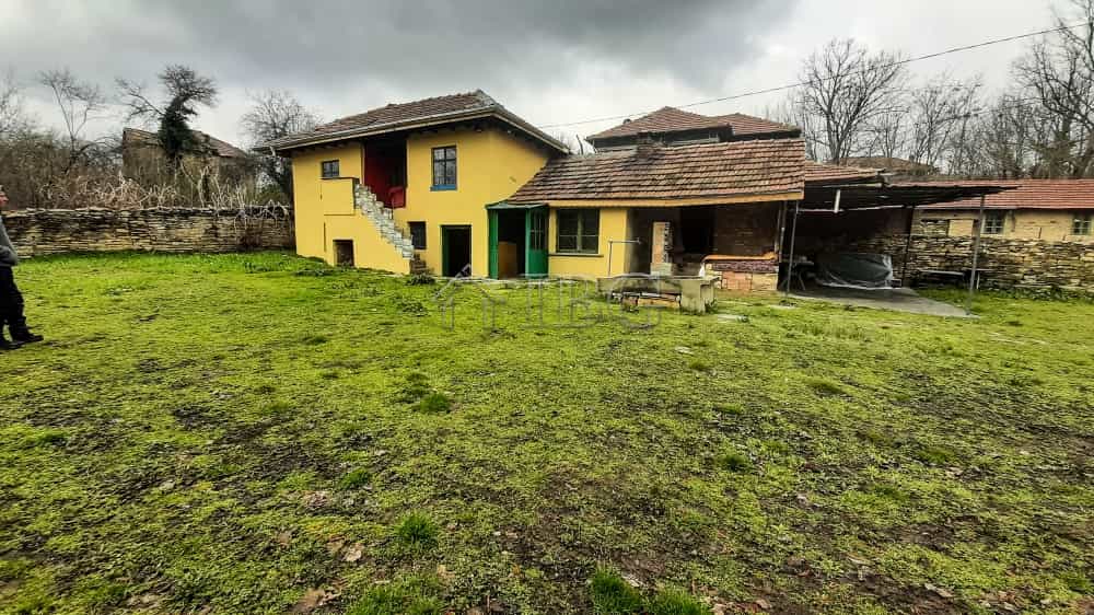 Huis in Pavlikeni, Veliko Tarnovo 10022781