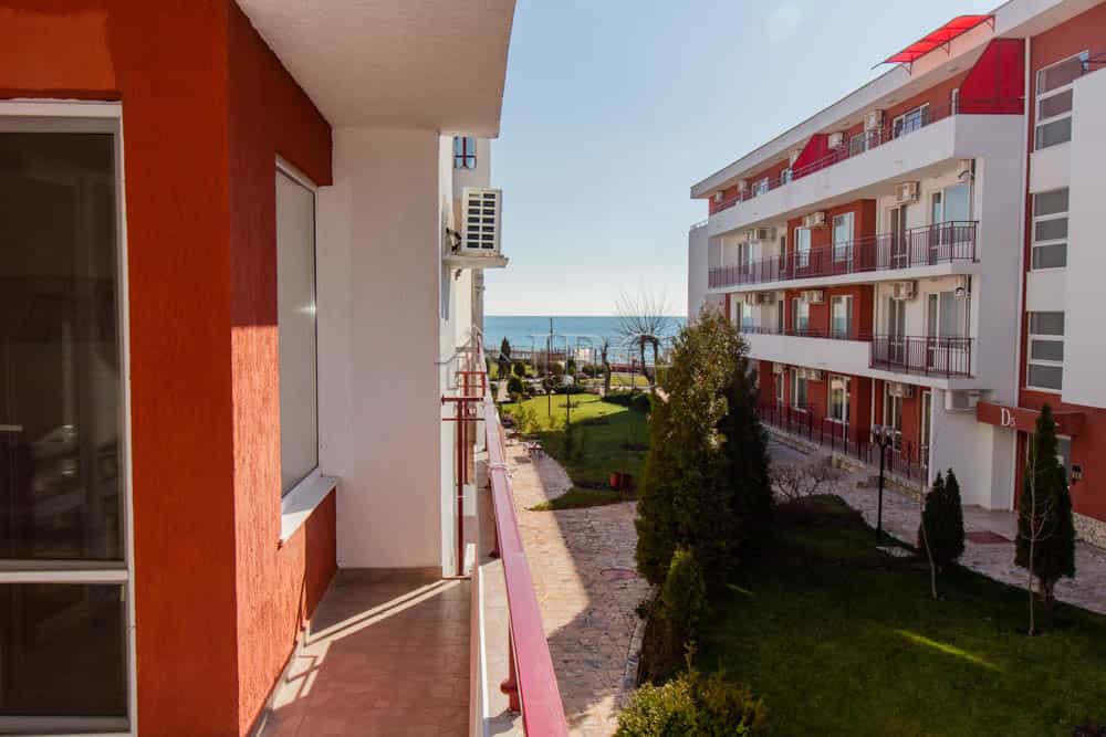 Condominium in Sveti Vlas, Burgas 10022786