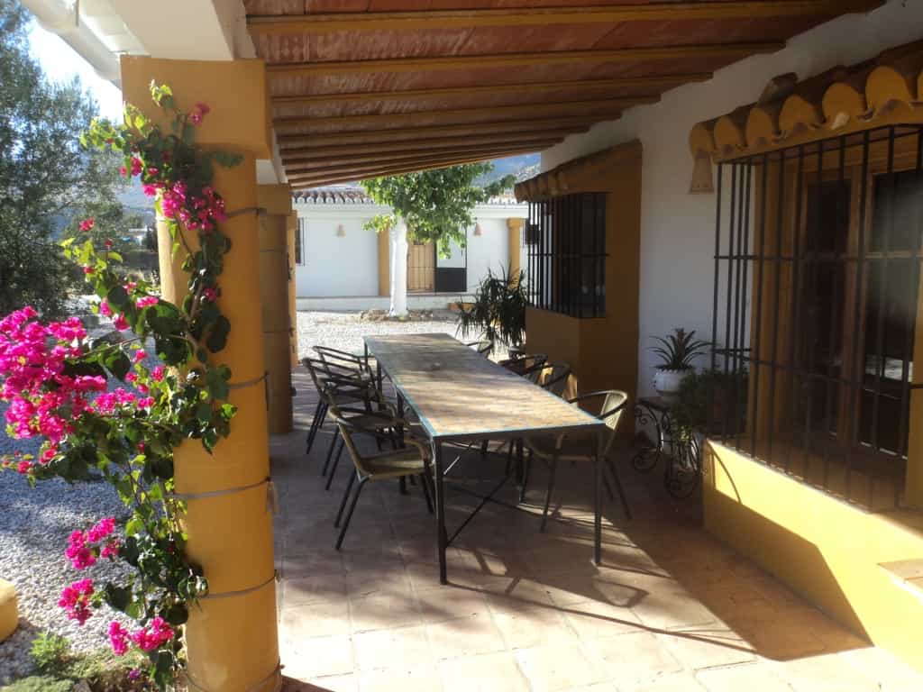 жилой дом в Riogordo, Andalusia 10023024
