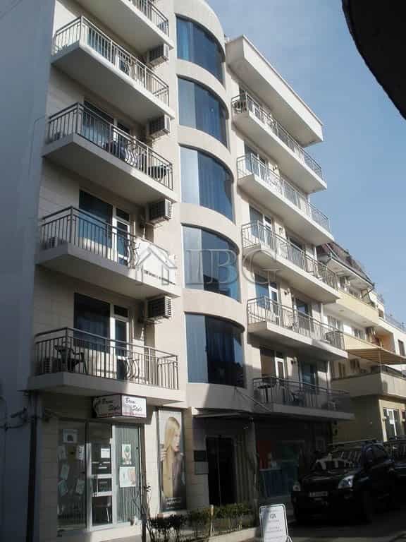 Condominium in Nesebar, Burgas 10023445