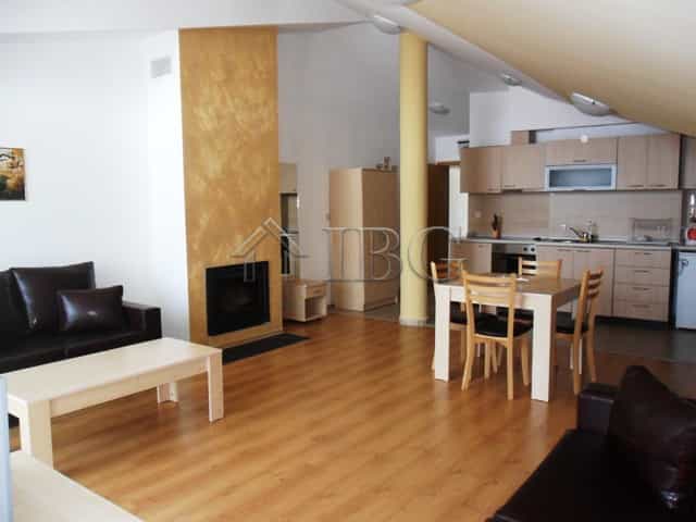 公寓 在 拉茲羅格, 布拉戈耶夫格勒 10023503