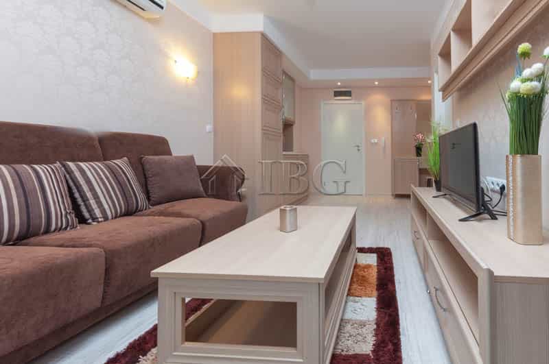 Condominium dans Nessebar, Bourgas 10023525