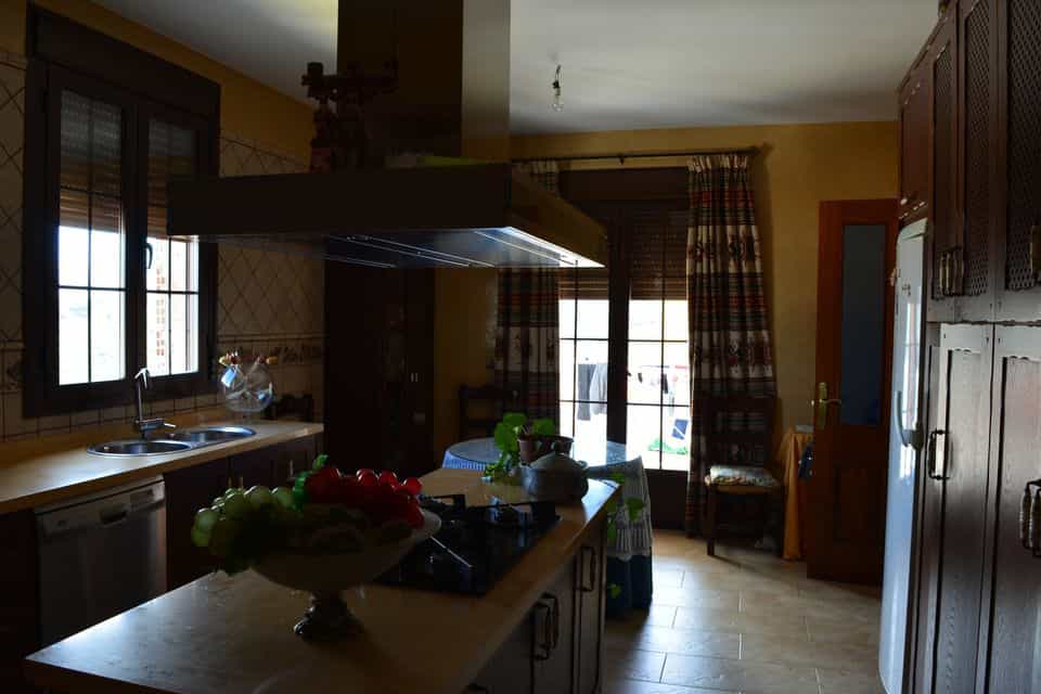 Dom w Villanueva de Tapia, Granada 10023528