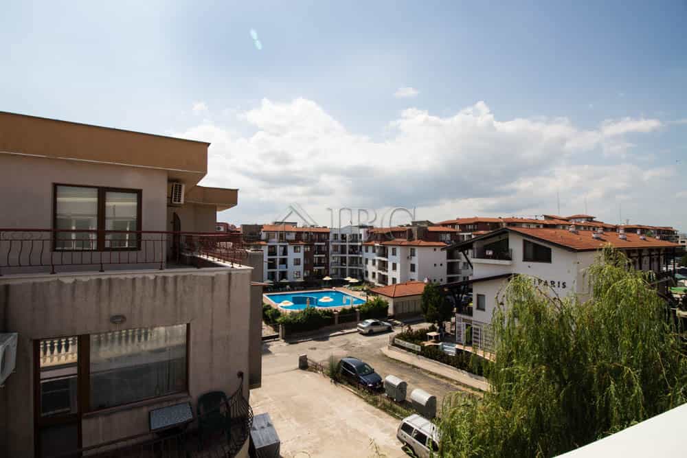 Condominium in Nesebar, Burgas 10023552