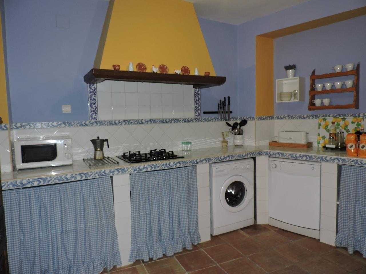 House in Huetor-Tajar, Andalusia 10023850