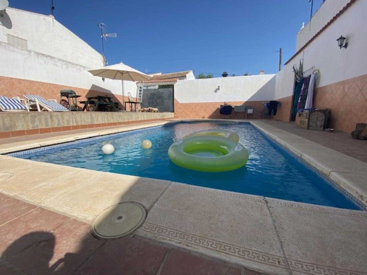 Condominium in Loja, Andalusia 10023912