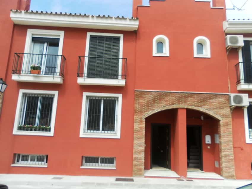 House in Zafarraya, Andalusia 10023988