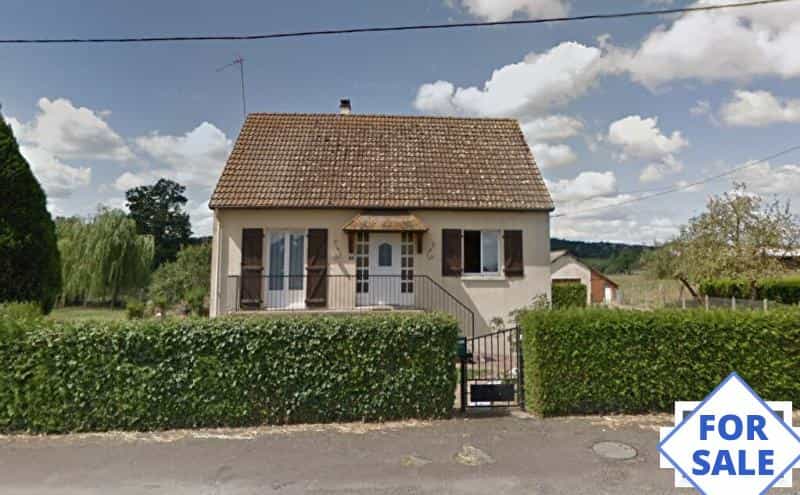 Dom w Saint-Pierre-des-Nids, Mayenne 10024149