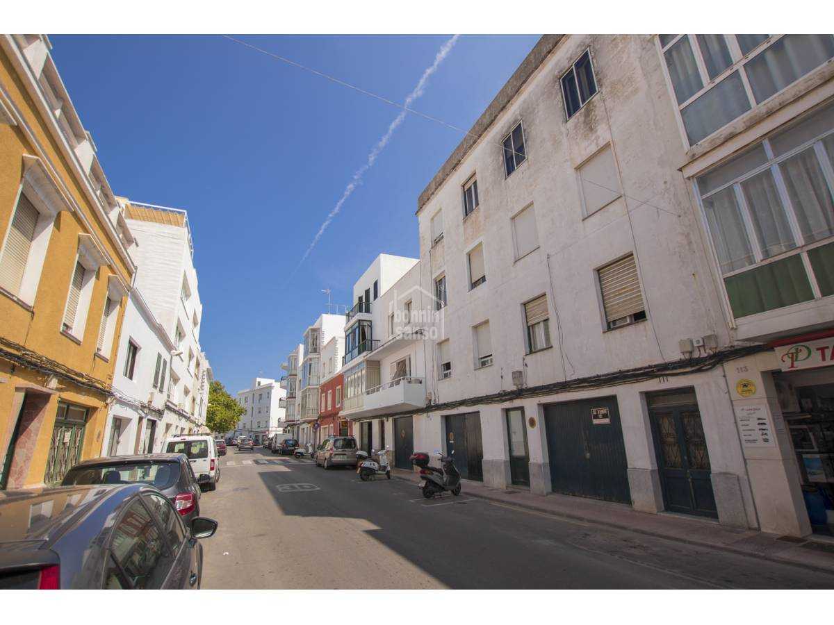 Condominium in Mahon, De Balearen 10024239