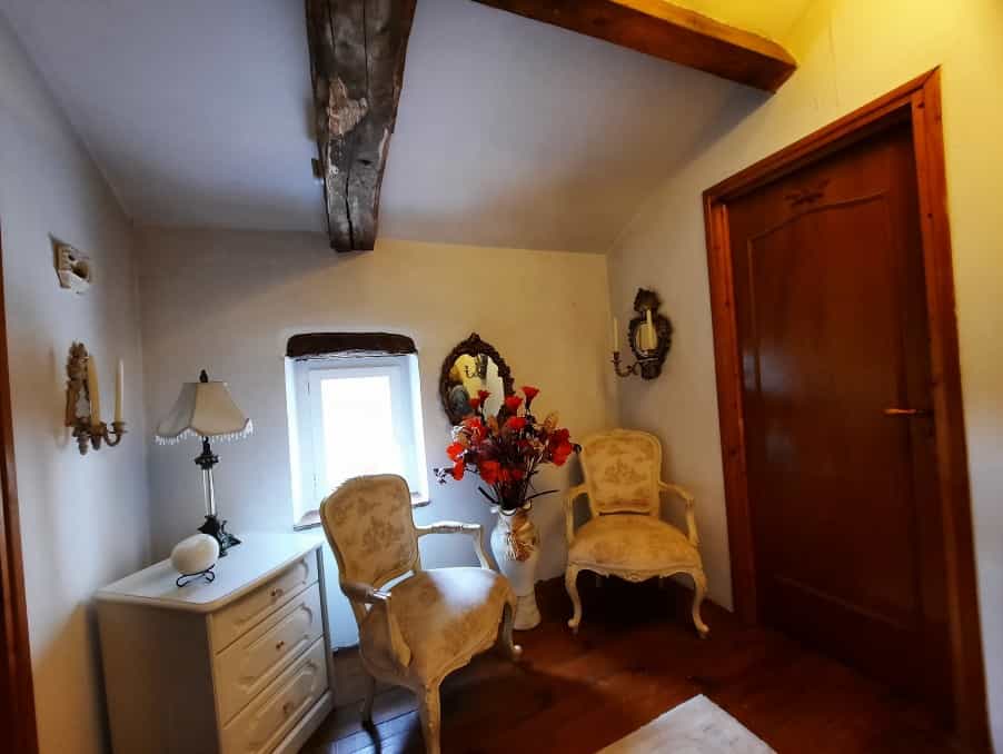 Dom w Caubon st sauveur, Nouvelle-Aquitaine 10024398