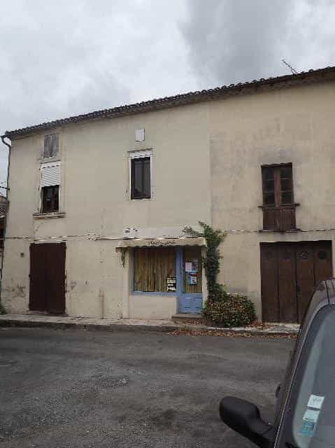 House in Lacapelle-Biron, Nouvelle-Aquitaine 10024417