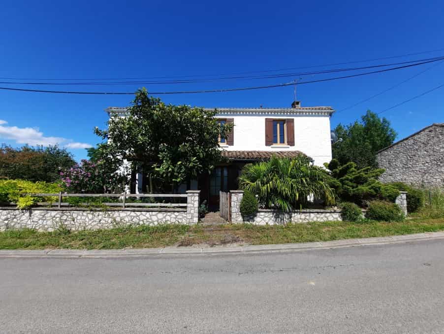 Haus im Loubes bernac, Nouvelle-Aquitaine 10024431