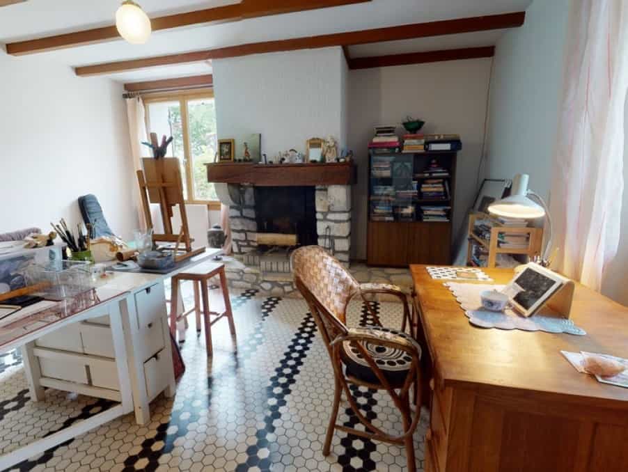 Casa nel Loubes bernac, Nouvelle-Aquitaine 10024431