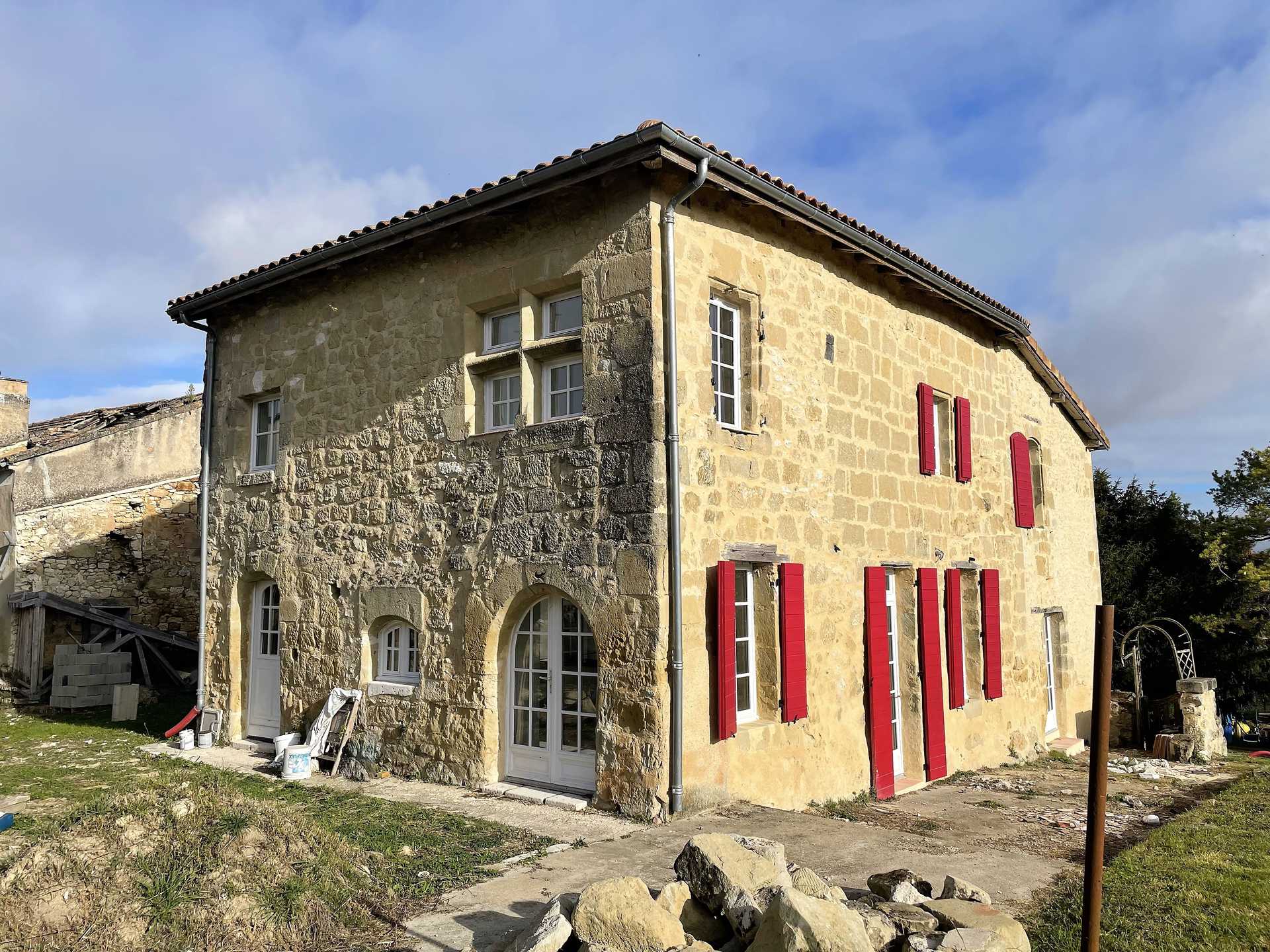 House in Monbahus, Nouvelle-Aquitaine 10024452