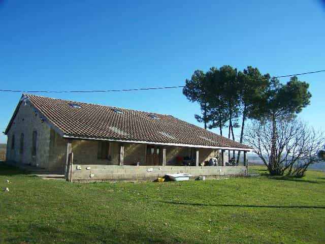 Talo sisään Montastruc, Nouvelle-Aquitaine 10024465