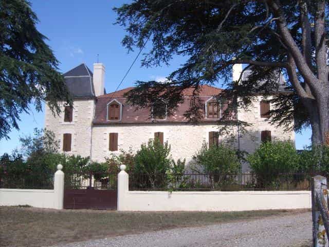 Hus i Moustier, Nouvelle-Aquitaine 10024468