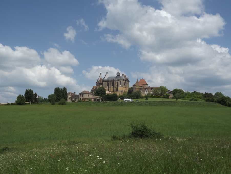 Land in Biron, Nouvelle-Aquitaine 10024565
