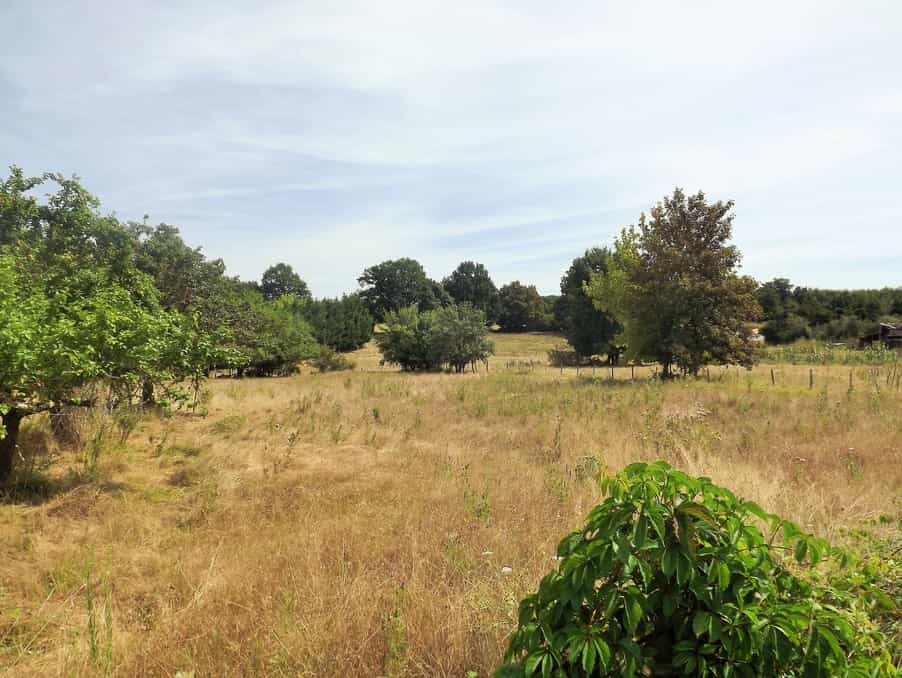 Land in Lavalade, Nouvelle-Aquitaine 10024693