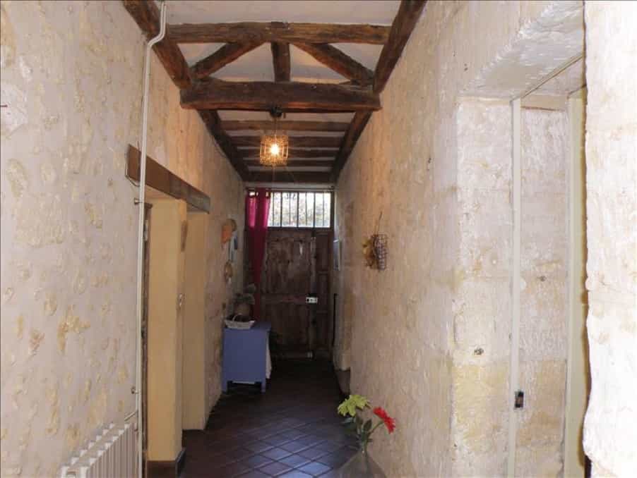 House in Les Leches, Nouvelle-Aquitaine 10024698