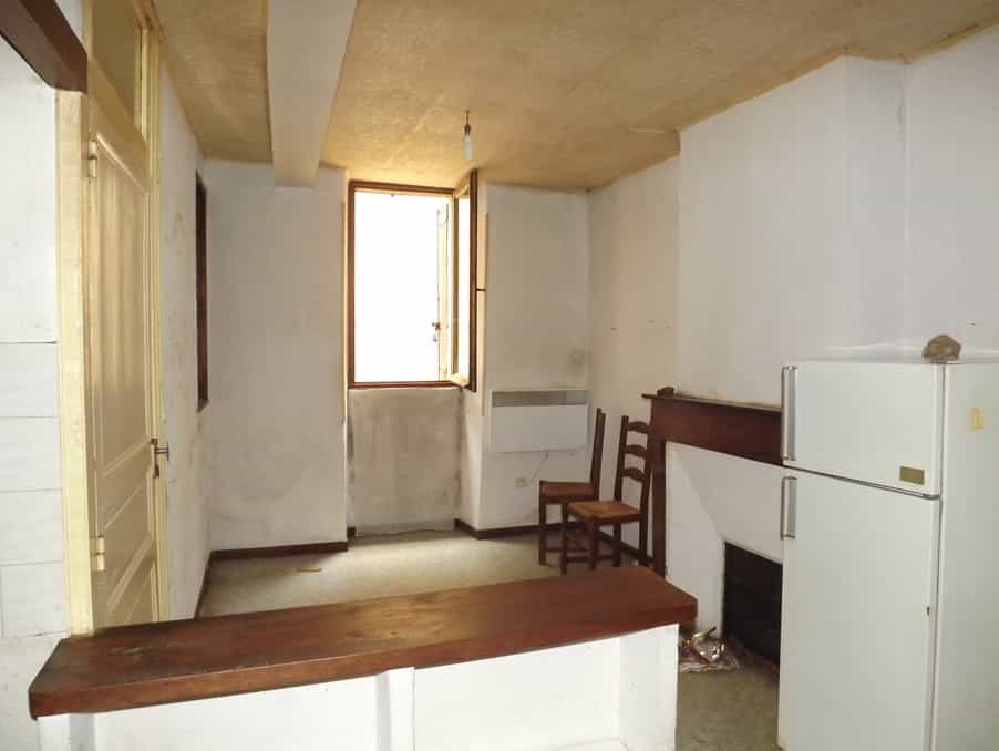 Talo sisään Monpazier, Nouvelle-Aquitaine 10024738