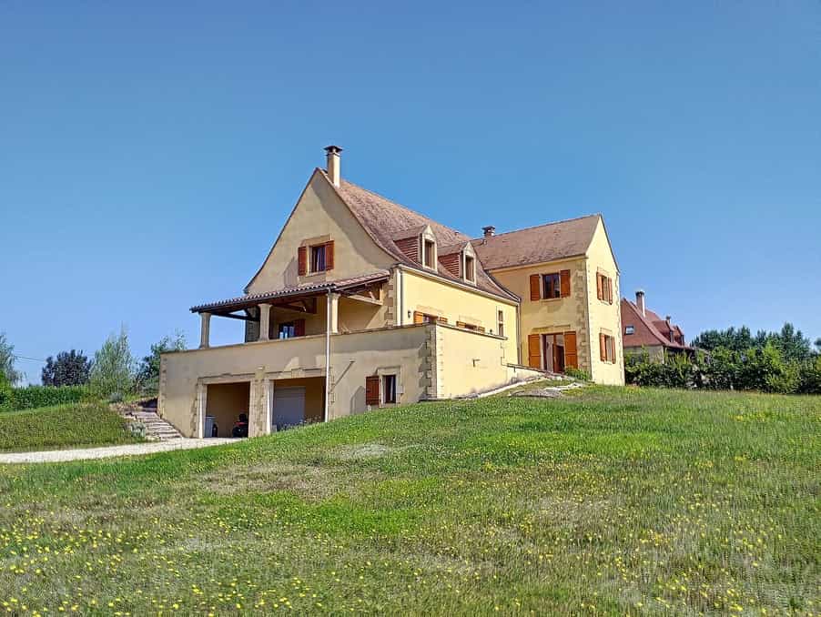 House in Mouzens, Nouvelle-Aquitaine 10024749