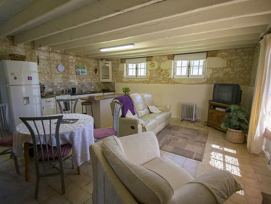 Dom w Rouffignac de sigoules, Nouvelle-Aquitaine 10024775