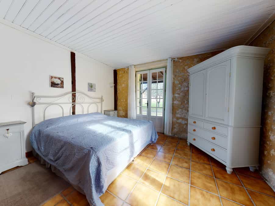 بيت في Rouffignac de sigoules, Nouvelle-Aquitaine 10024775