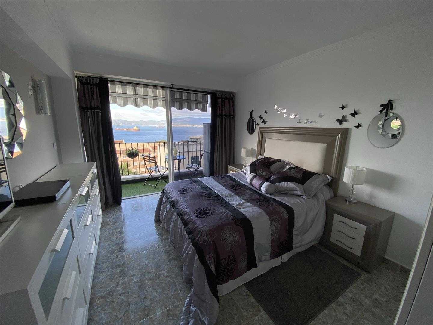 Condomínio no La Linea de la Concepción, Andaluzia 10024833