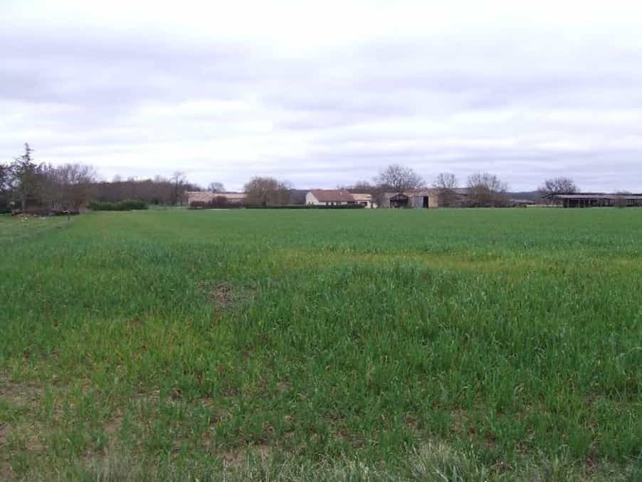 Tanah dalam Vergt-de-Biron, Nouvelle-Aquitaine 10024858