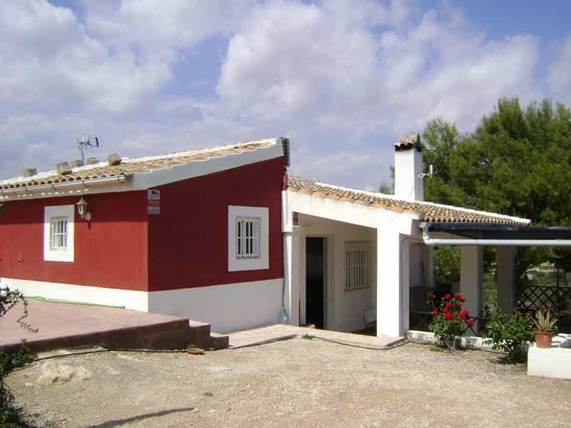 жилой дом в Аспе, Валенсия 10024943