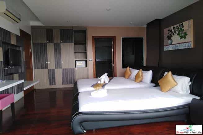 Condominium in Ban Chalong, Phuket 10025137