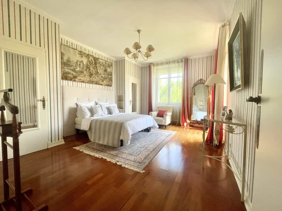 मकान में Carcassonne, Superbe Villa Avec Piscine Et Chambres D'hotes, Occitanie 10025271