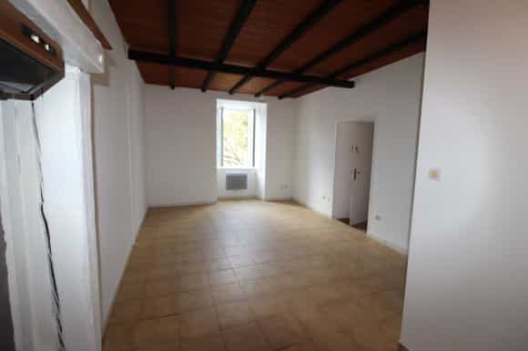Huis in Limoux, Centre-Ville, 2 Appartements De Type Studio, Occitanie 10025304