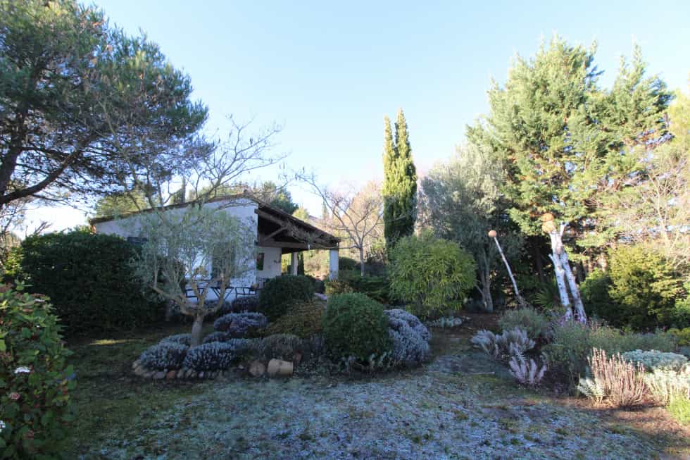 בַּיִת ב Limoux, Villa De Plain Pied Et Terrain Arbore, Occitanie 10025376
