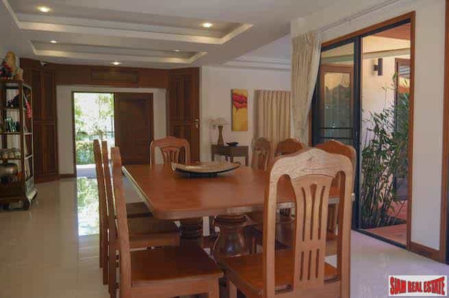 Huis in Kamala, Phuket 10025542