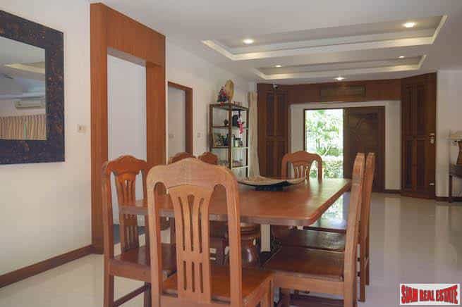 Huis in Kamala, Phuket 10025542