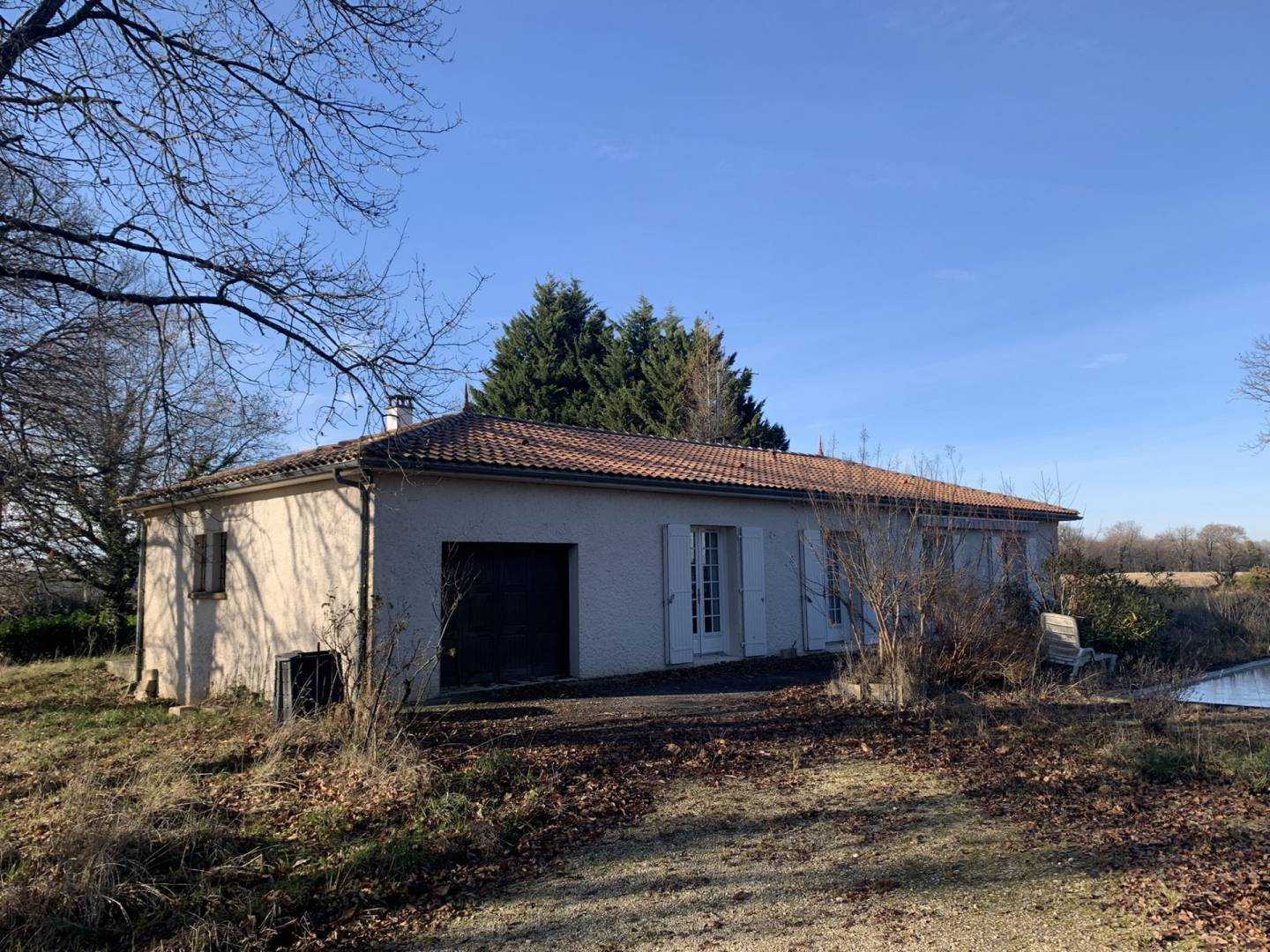casa en Perignac, Poitou-Charentes 10025559