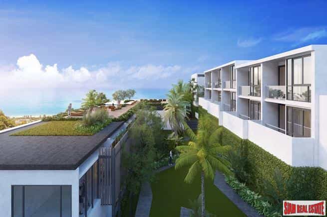 Condominium in Ban Bang La, Phuket 10025702