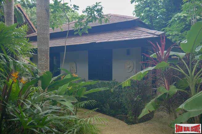 жилой дом в Mission Hill, Phuket 10025729