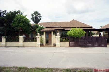 House in Ban Sai Yuan, Phuket 10025771