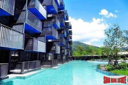 Condominium in Ban Dong Kham, Phuket 10025791
