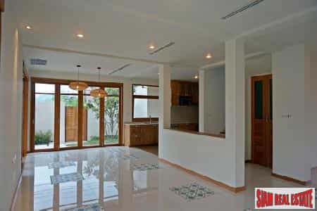 Talo sisään Rawai, Phuket 10025902