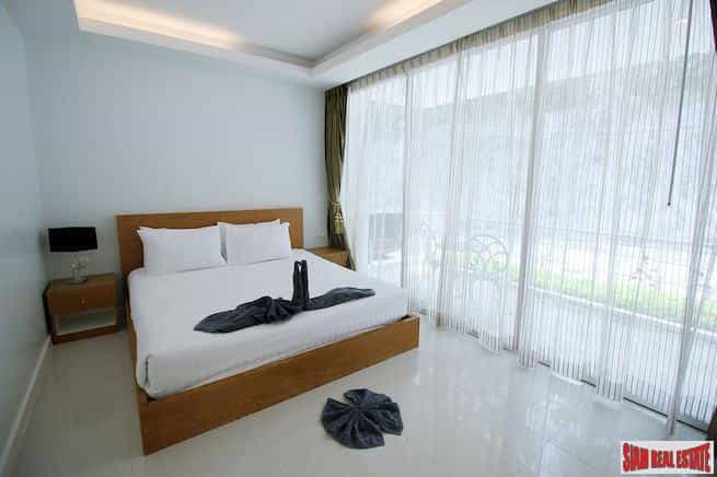 Condominium in Kamala, Phuket 10025922